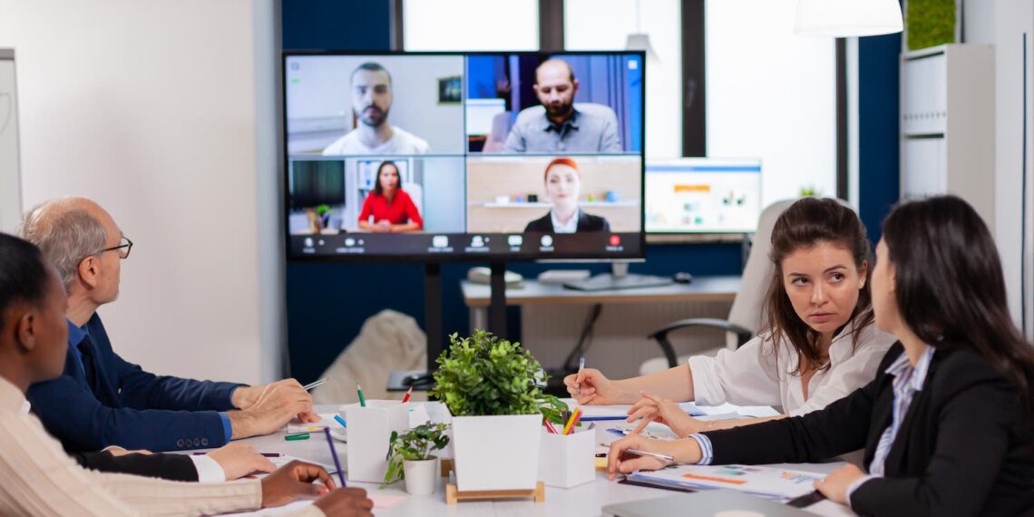 Modalità “ibrida”: tendenza attuale o lavoro del futuro?