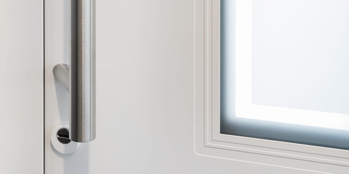 La porta di ingresso ThermoSafe Hörmann si veste di accenti in stile new classic