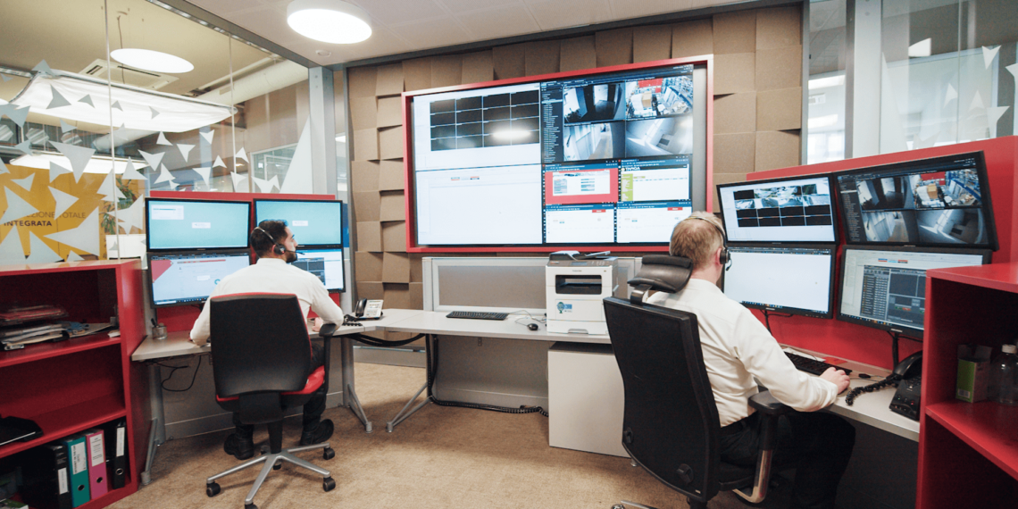 La Centrale Operativa Satel Control: Il Pilastro della Sicurezza Professionale 24/7